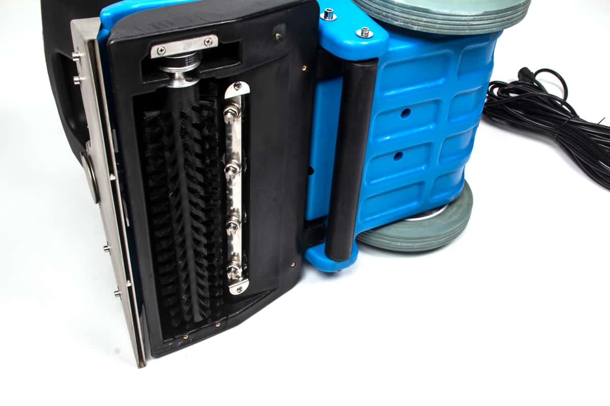 Commercial Carpet Extractor & Scrubbber - Image 5